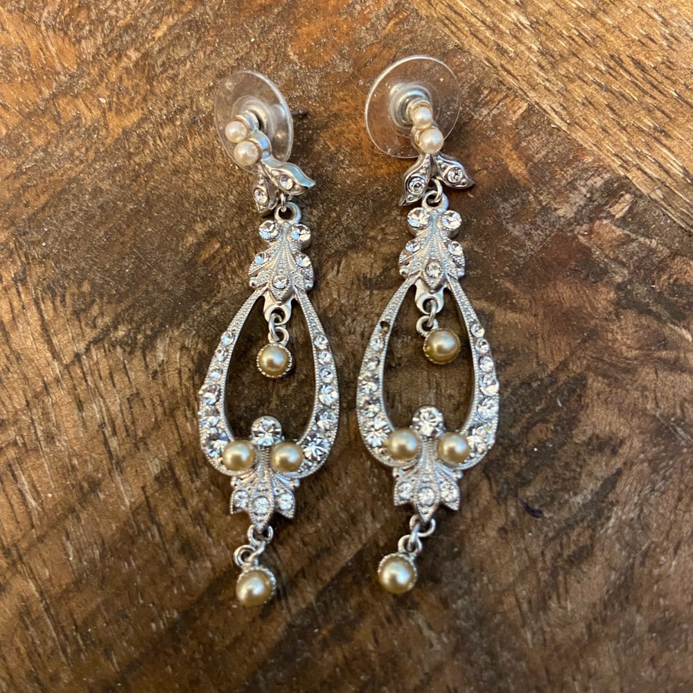 Debra Moreland Is Paris Saratoga Earrings and Bracelet